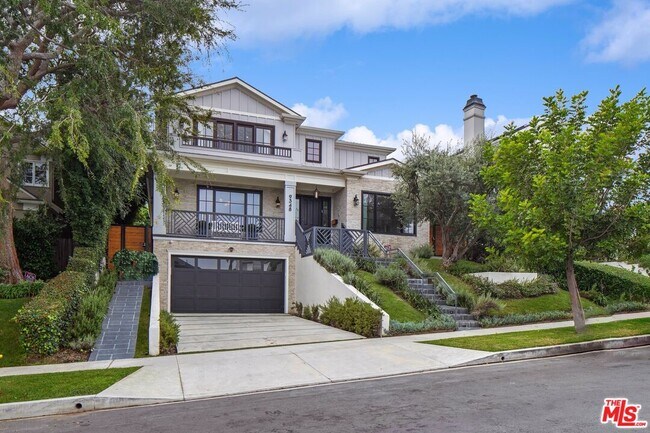 Building Photo - 9348 Cresta Dr