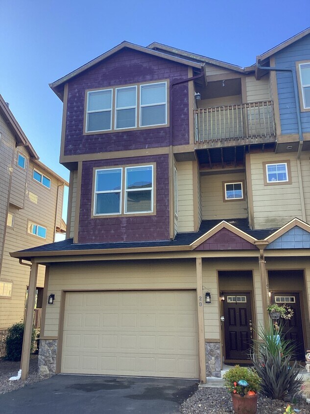Foto principal - 475 SE 35th St