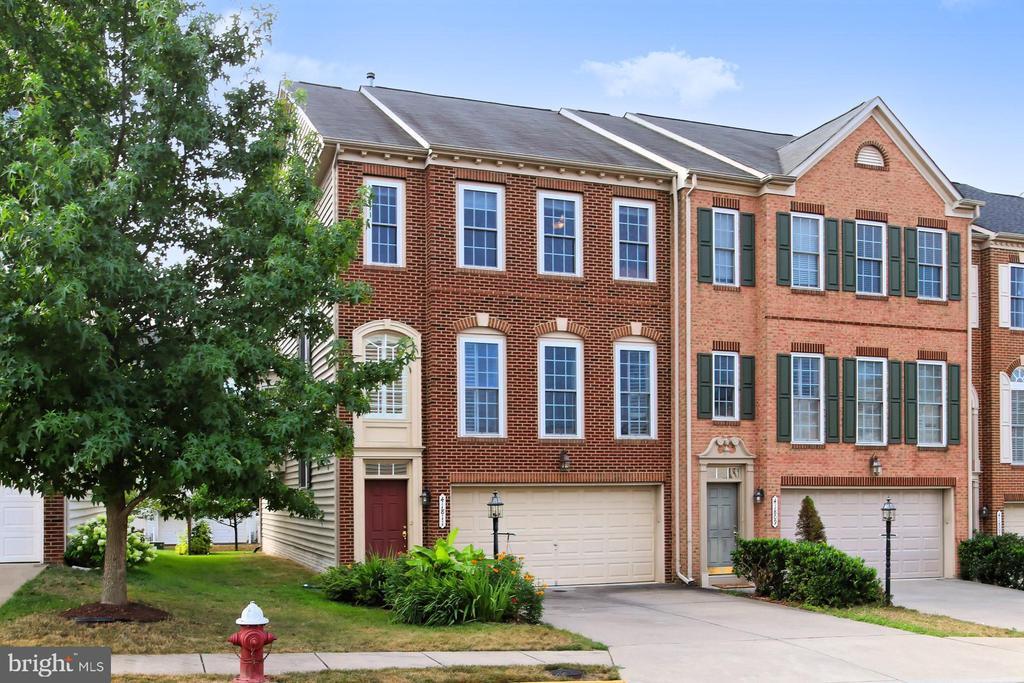 41811 Eloquence Terrace, Aldie, VA 20105 Townhome Rentals in Aldie VA