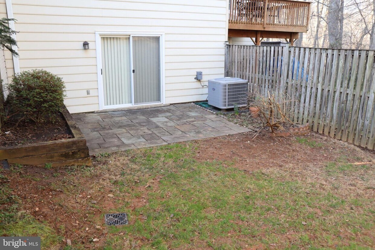 Primary Photo - 2467 McCormick Rd