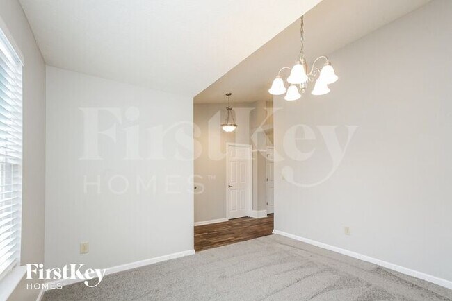 Foto del edificio - 13815 Zion Ct