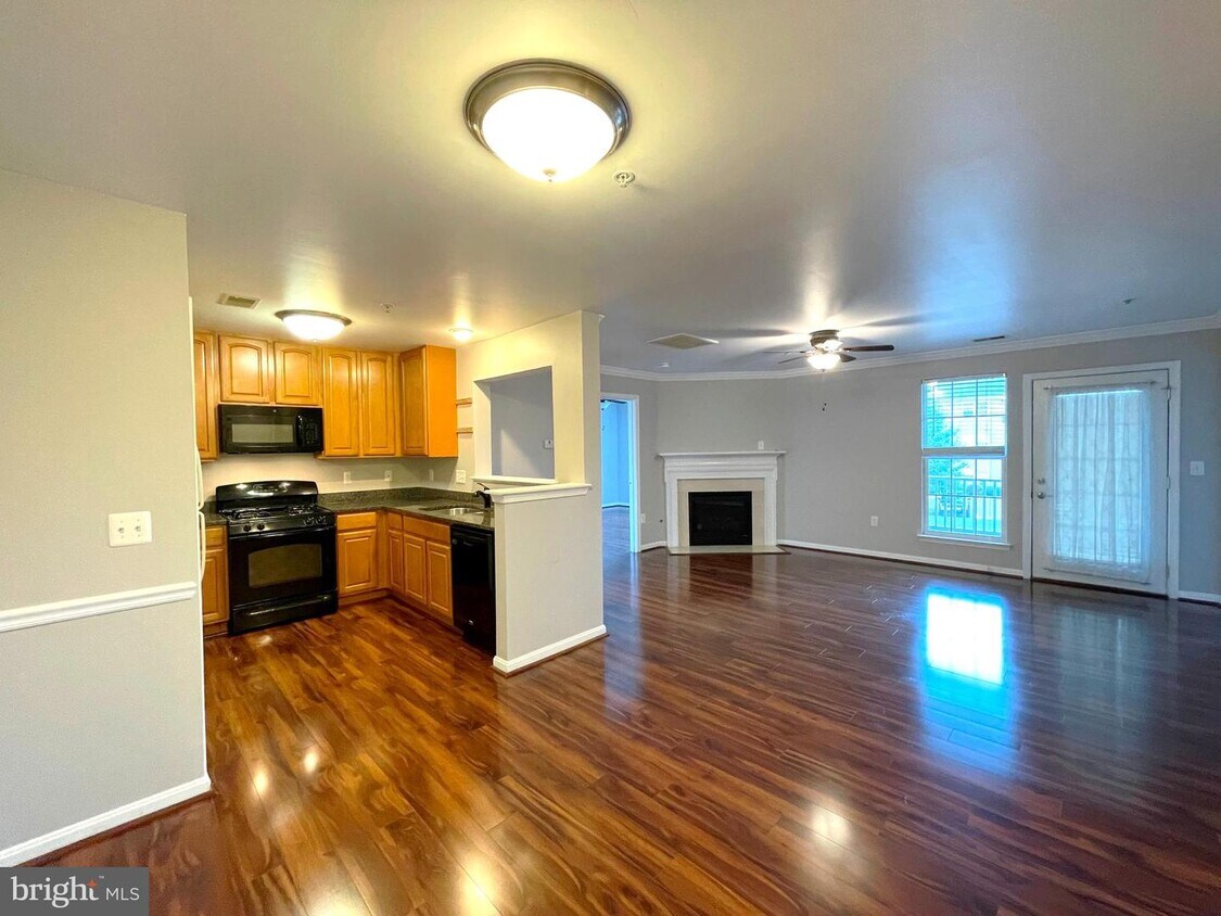 45482 Westmeath Way Unit H 22, Great Mills, MD 20634 Room for Rent in