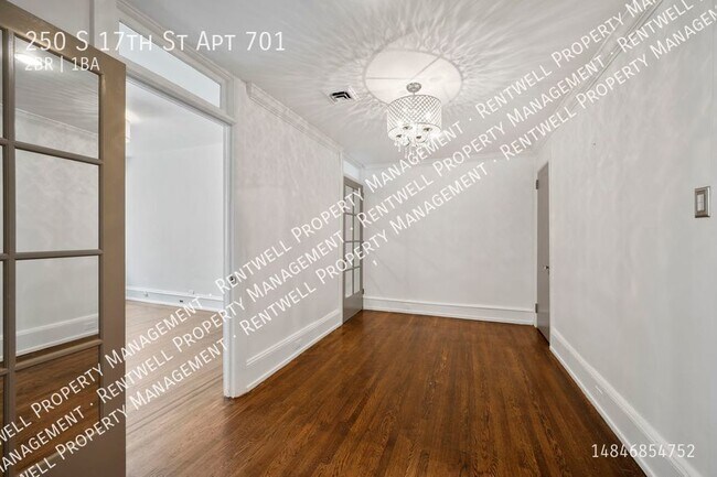 Foto del edificio - Two Bedroom Highrise Apartment in Rittenho...