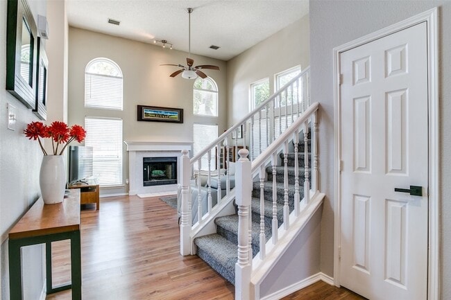 Building Photo - 804 Ashford Dr
