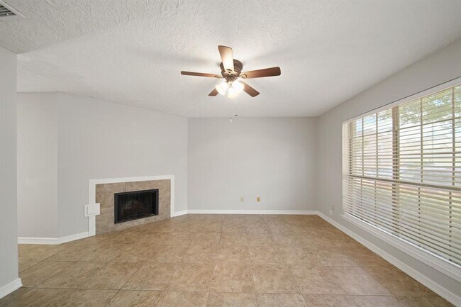Building Photo - 2808 Grants Lake Blvd