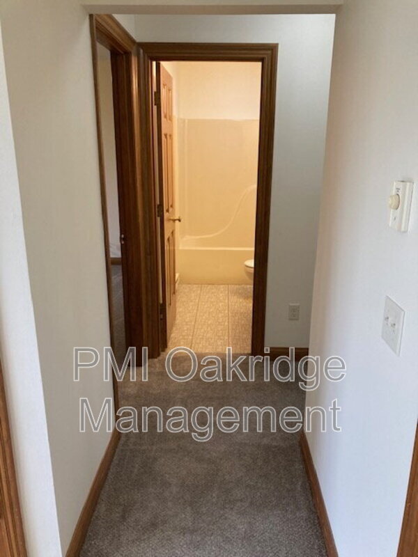 Foto del edificio - 1373 Michael Ct