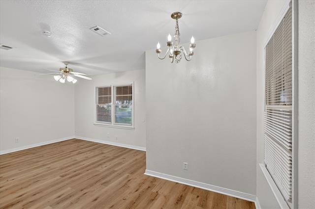 Foto del edificio - 4709 Mayfair St