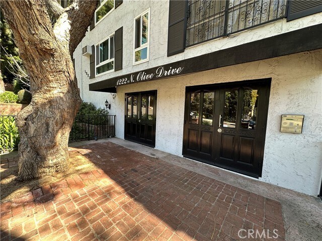 Foto del edificio - 1222 N Olive Dr
