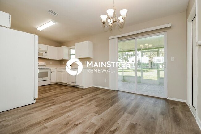 Foto del edificio - 3 Bedroom Pet-Friendly Home in Cape Coral,...