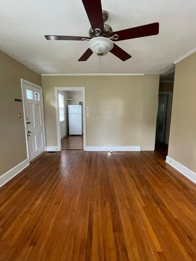Building Photo - Rosewood