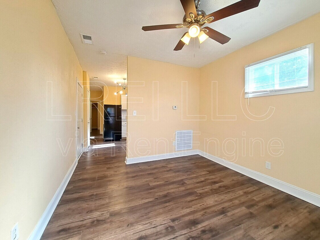 Foto principal - 2751 Alford Ave