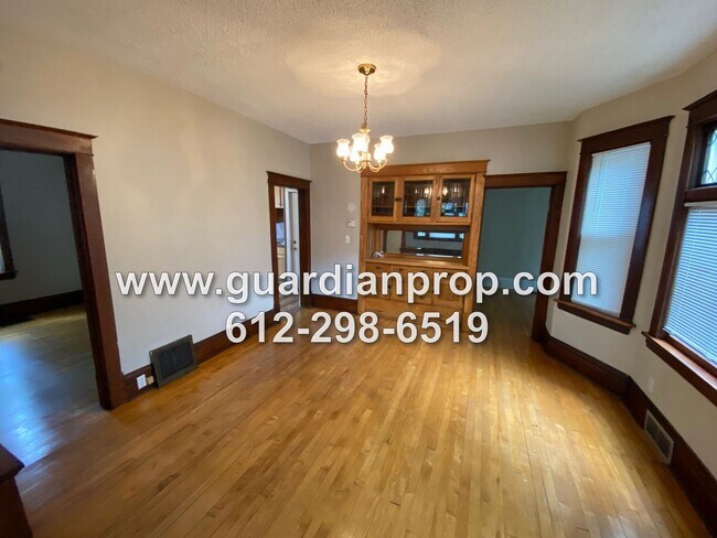 Foto del edificio - 1333 W James Ave