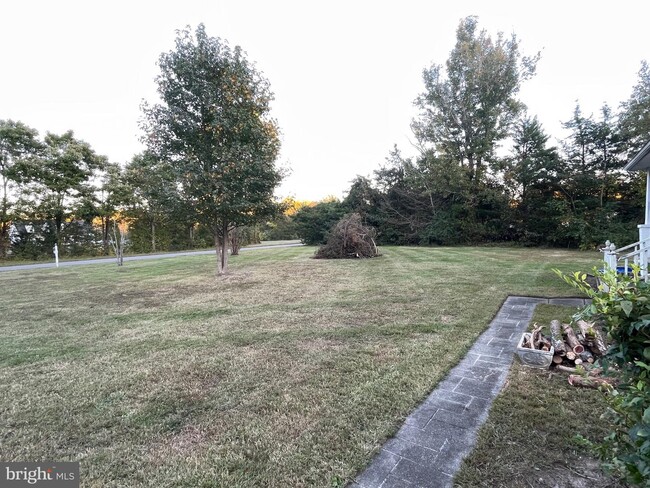 Building Photo - 648 Caisson Rd