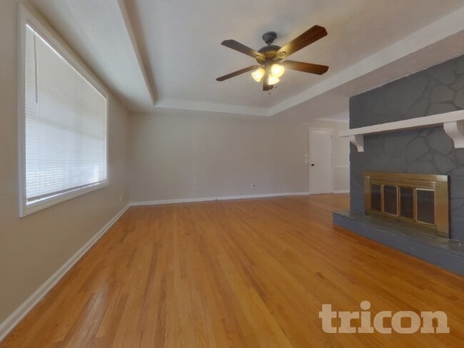 Foto del edificio - 3173 Rocky Point Ct