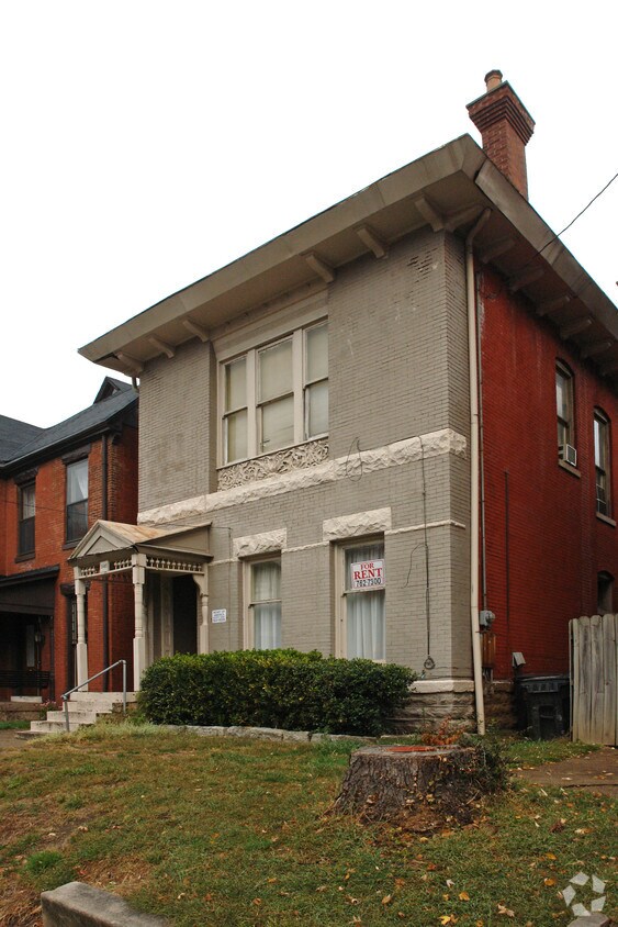Building Photo - 545 W St Catherine St