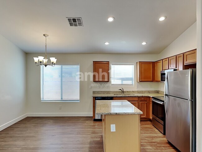 Foto del edificio - 447 E Leslie Avenue