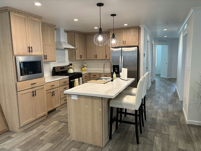 Building Photo - 521 Cimarron