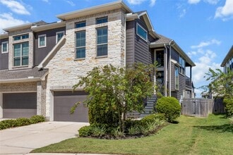 Building Photo - 9443 Starlight Oak Dr