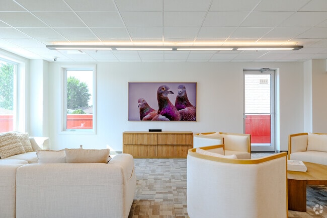 Party Room - 301 Westmount Rd W