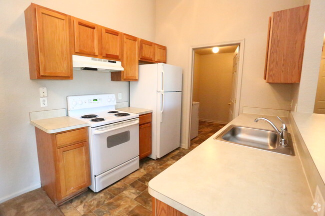 3HAB, 2BA - 1210 ft² - Chelsea Park Apartments