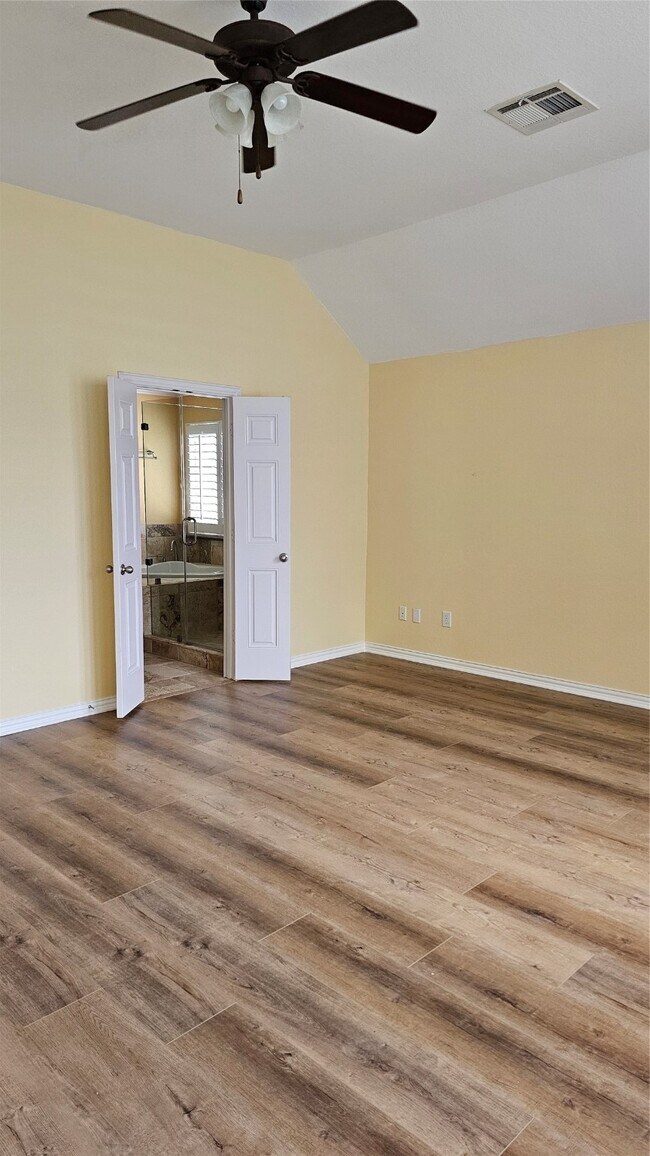 Foto del edificio - 5407 Moon Indigo Ln