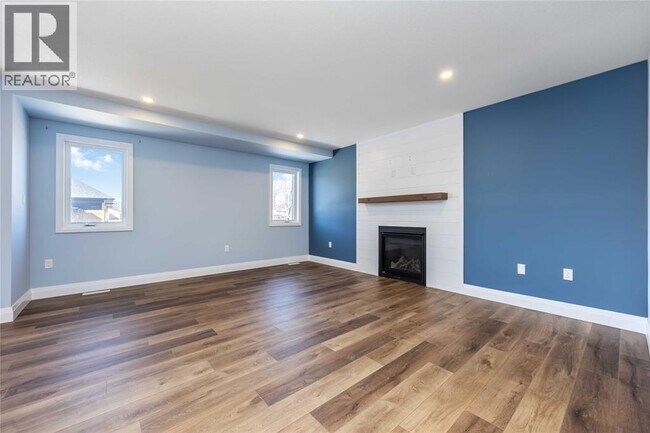 Building Photo - 655 Ketter Wy