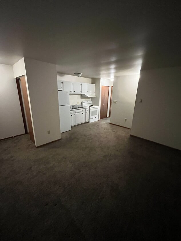 Building Photo - Charming 1-Bedroom in Versailles