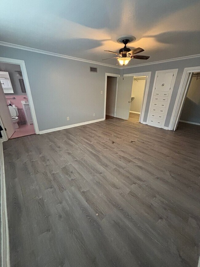 Foto del edificio - Beautiful 3 Bedroom Broadmoor Home