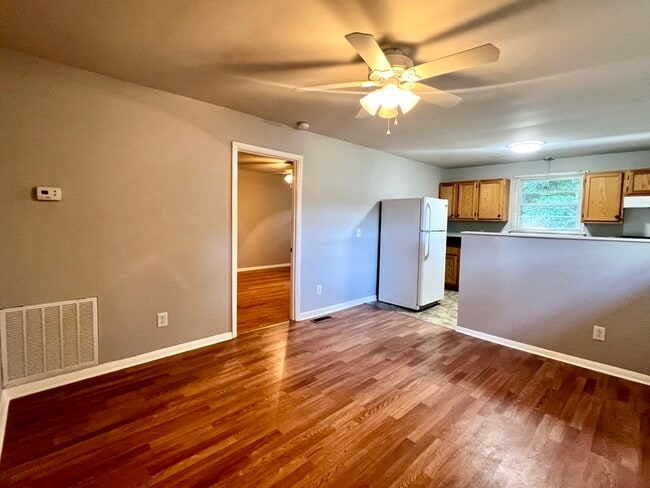 Photo - 1641 Evelyn Ave Apartment