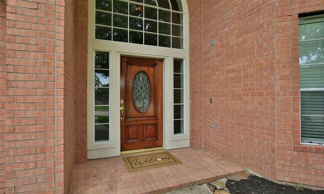 Foto del edificio - 1402 Hatchmere Pl