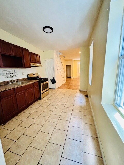 Foto del edificio - 3050 N Sydenham St