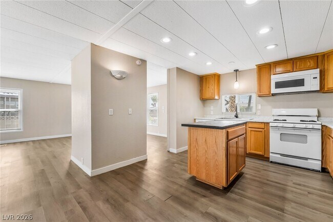 Building Photo - 2847 Mammoth Ct