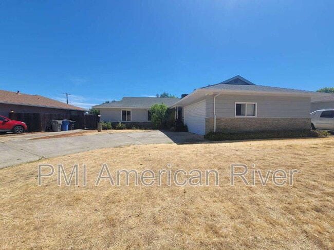Building Photo - 7034 Cromwell Way