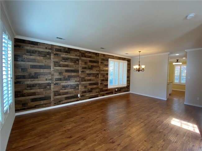 Building Photo - 1709 Coral Dr