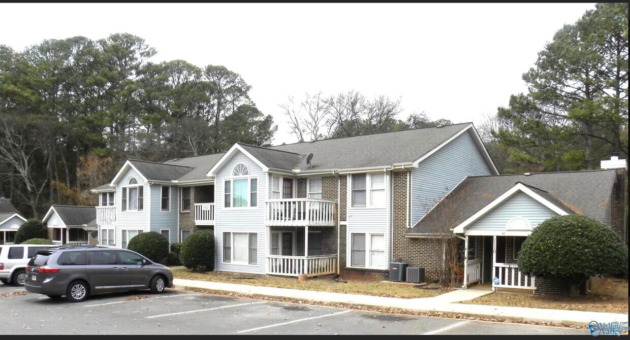 Primary Photo - 1103 Liberty Dr