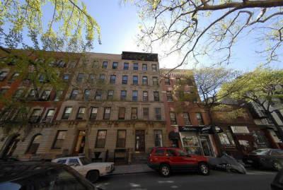 Primary Photo - 206 E 83rd St