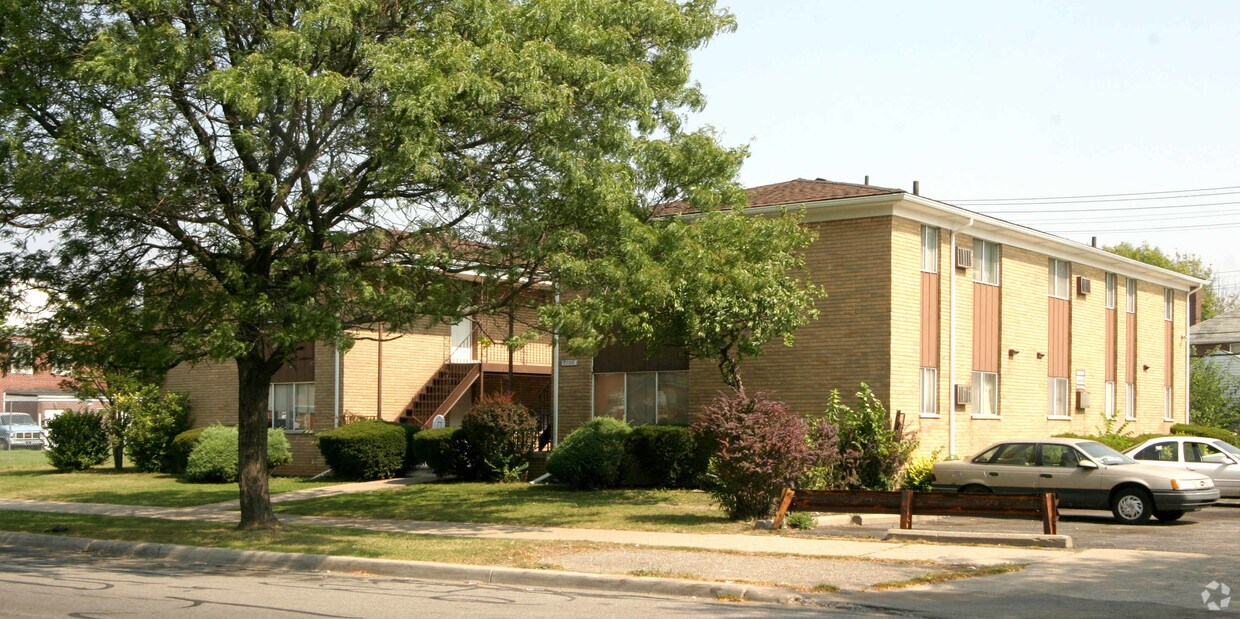 Primary Photo - 8100 Schaefer Hwy