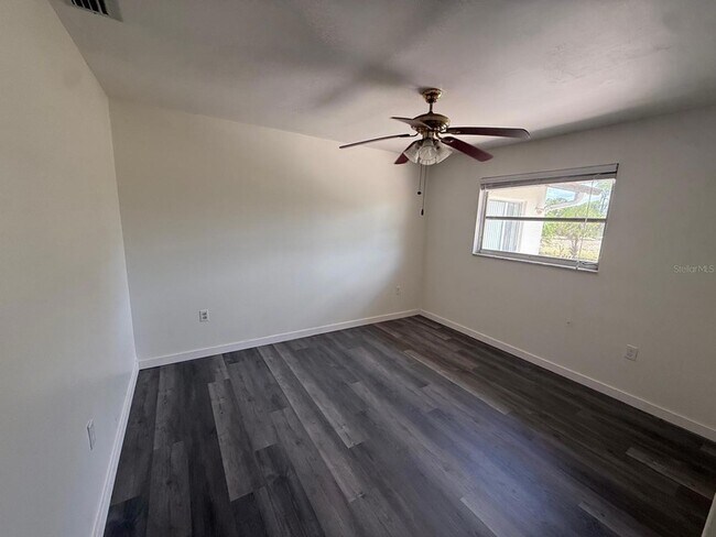 Foto del edificio - 239 Annapolis Ln
