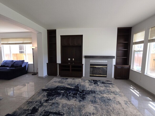 Foto del edificio - Gorgeous Upgraded Sabre Springs Home