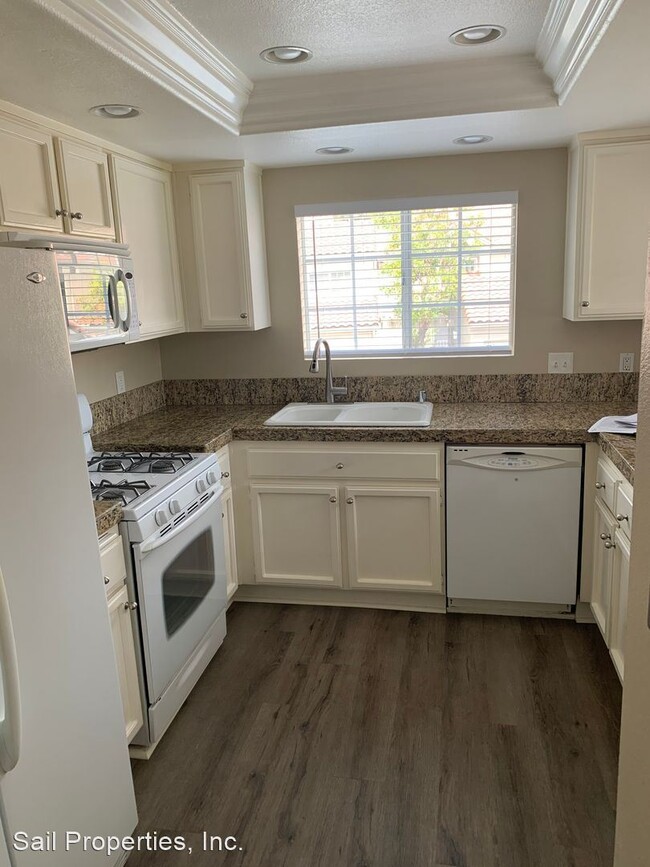 Building Photo - 2 br, 2 bath House - 21887 Southgate