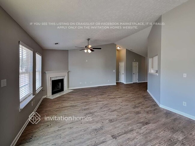 Building Photo - 1720 Courtyard Ln