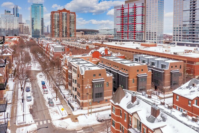 Foto aérea - Prairie District Homes