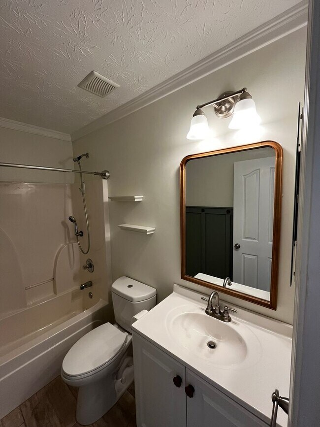Foto del edificio - New On the Market!