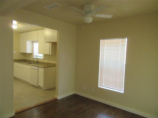 Building Photo - 6322 Parkdale Dr