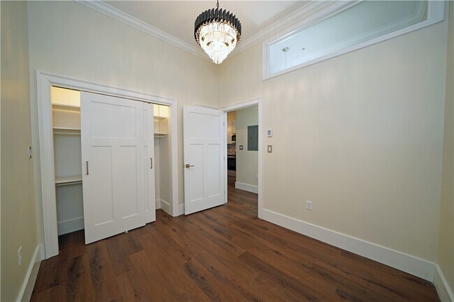 Foto del edificio - 184 N Main St