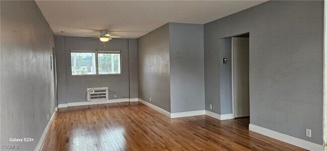 Building Photo - 2544 First St