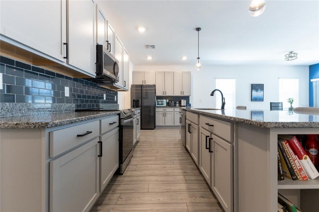Foto del edificio - 24411 NW 23rd Ln