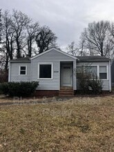 Building Photo - 1034 E Lexington Ave