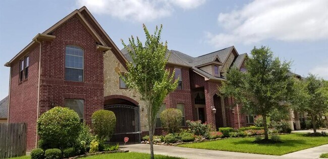 Building Photo - 5310 Briarwick Meadow Ln