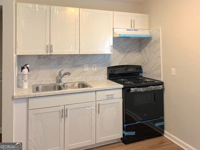 Foto del edificio - 531 Gresham Park Dr